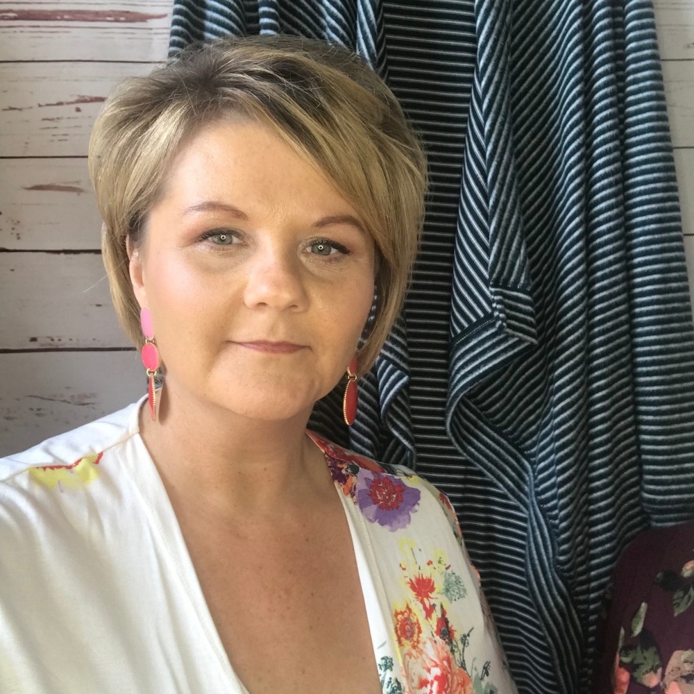 Meet your Posher, Lory